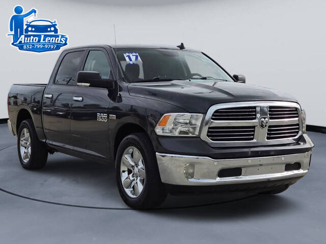 ram ram 1500 pickup 2017 3C6RR6LT5HG572900 image ram ram 1500 pickup 2017 3C6RR6LT5HG572900 image